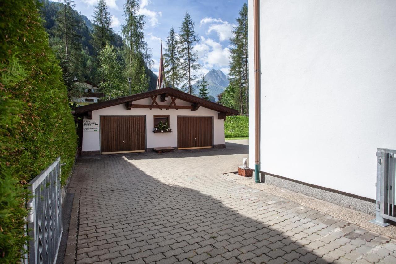 Ferienwohnung Haus Hrabovsky Längenfeld Exterior foto
